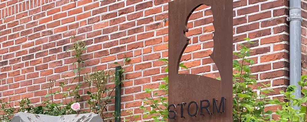 Literaturmuseum an der Wasserreihe 31 in Husum als regionaler Bezug für Detektiveinsätze