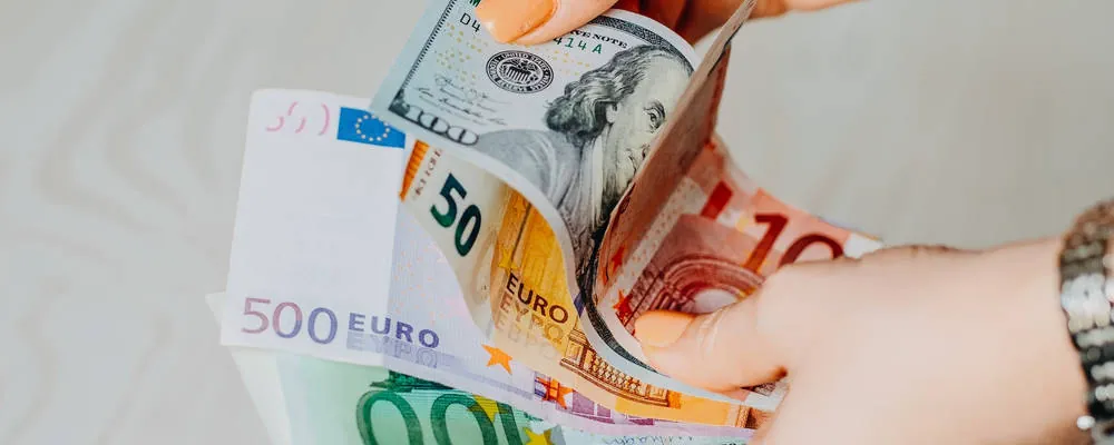 Betrugsmasche mit Geschenkkarten und Gutscheincodes erkennen