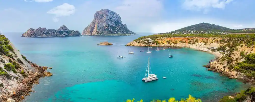 Condor Detektei: Auf Ibiza für Sie im Einsatz *