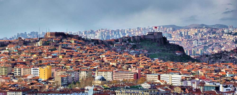 Detektive suchen nach Ihrem Vater in Ankara und jeder anderen Stadt in der Türkei.