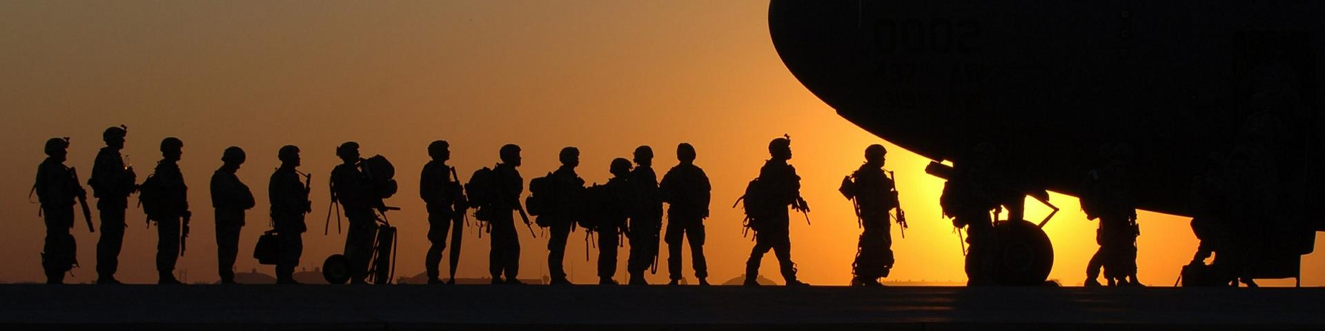 Online kennenlernen soldaten us Wo frauen